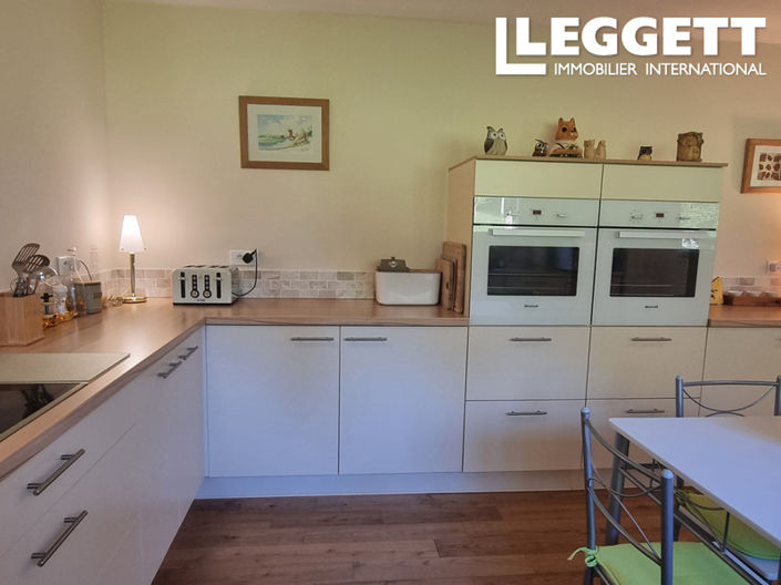 Image No.3-4 Bed House for sale