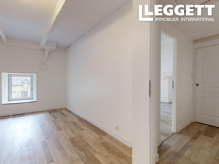 Image No.6-2 Bed House for sale