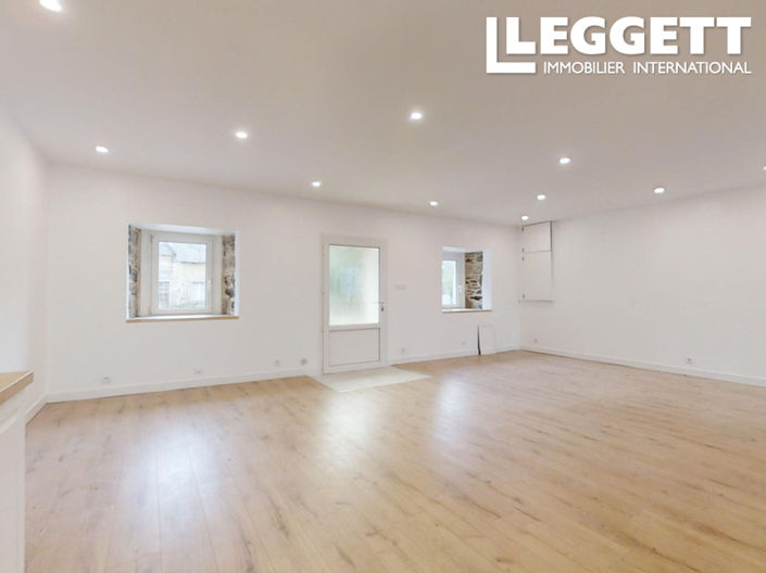 Image No.8-2 Bed House for sale