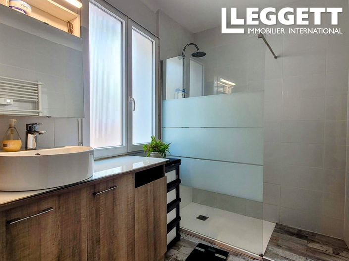 Image No.7-3 Bed House for sale