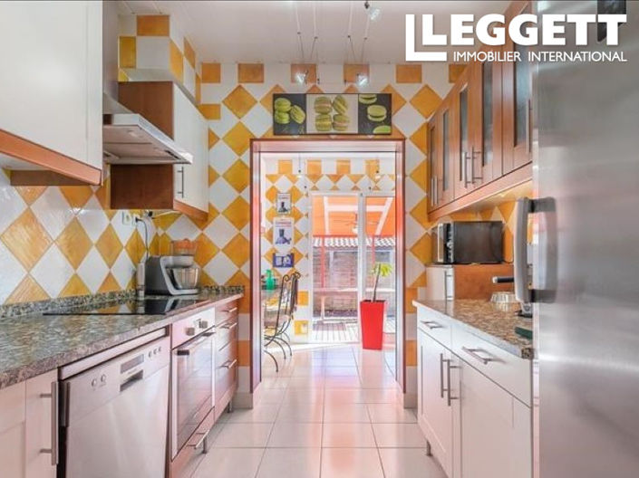 Image No.7-4 Bed House for sale