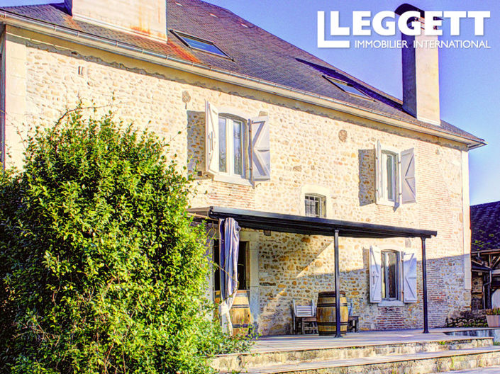 Image No.1-6 Bed House for sale