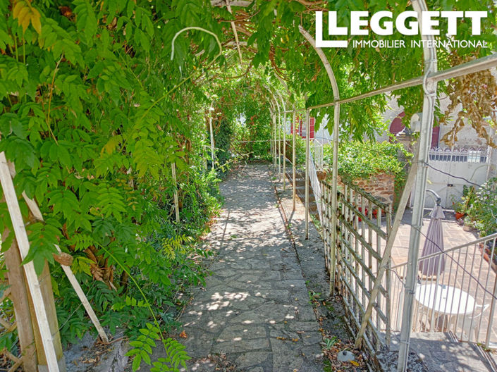 Image No.10-8 Bed House for sale