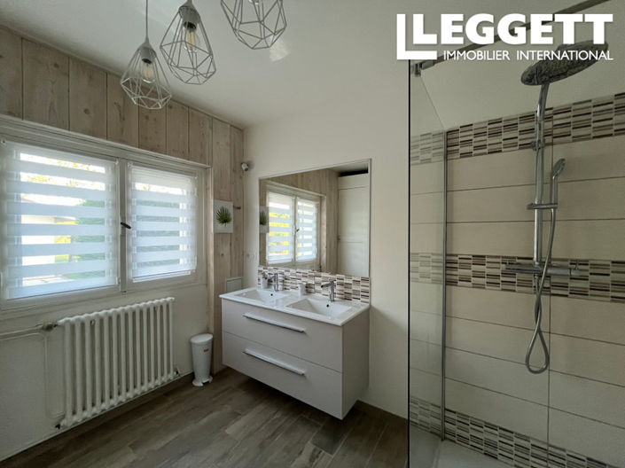 Image No.10-6 Bed House for sale