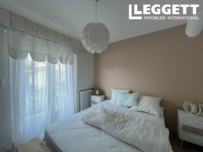 Image No.7-6 Bed House for sale