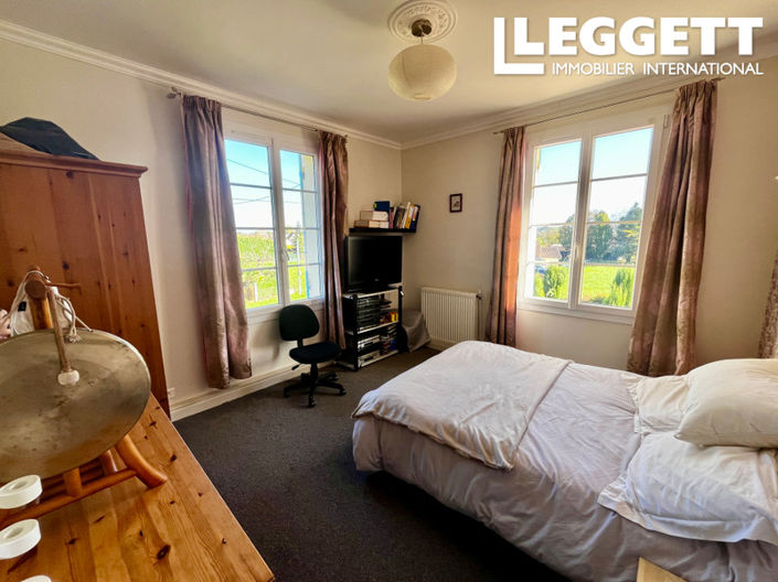 Image No.7-4 Bed House for sale