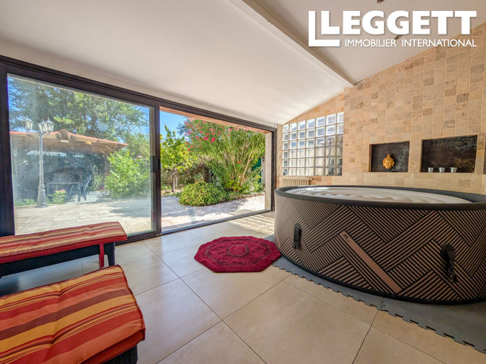 Image No.2-4 Bed House for sale