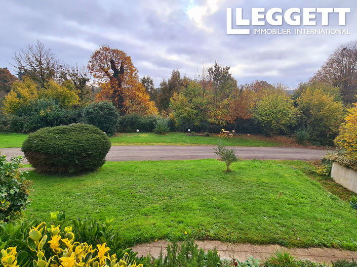 Image No.9-6 Bed House for sale