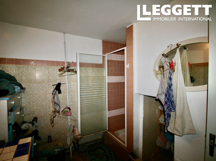 Image No.8-4 Bed House for sale