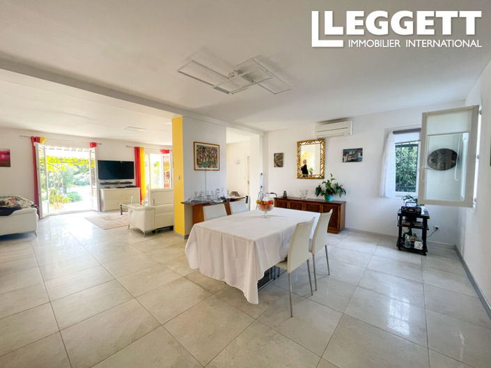 Image No.5-4 Bed House for sale