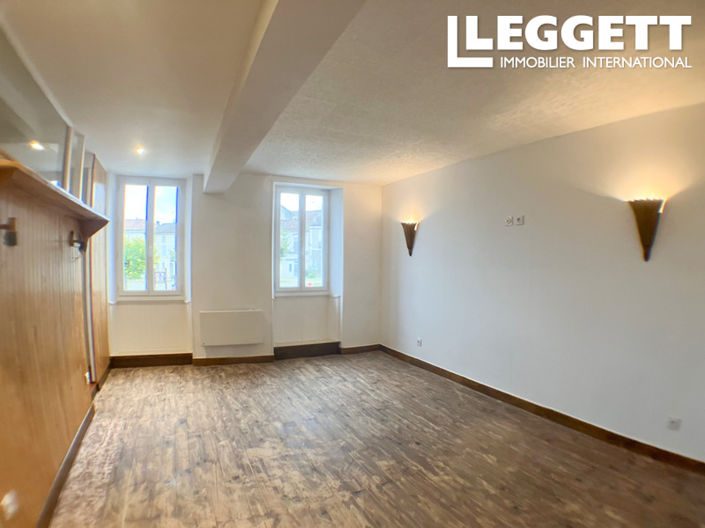 Image No.6-2 Bed House for sale