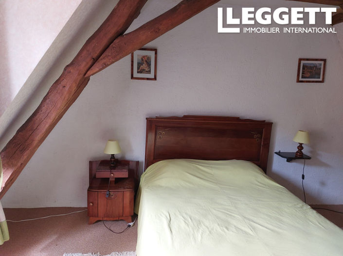 Image No.10-21 Bed Commercial for sale