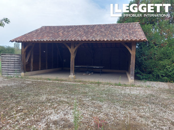 Image No.4-21 Bed Commercial for sale