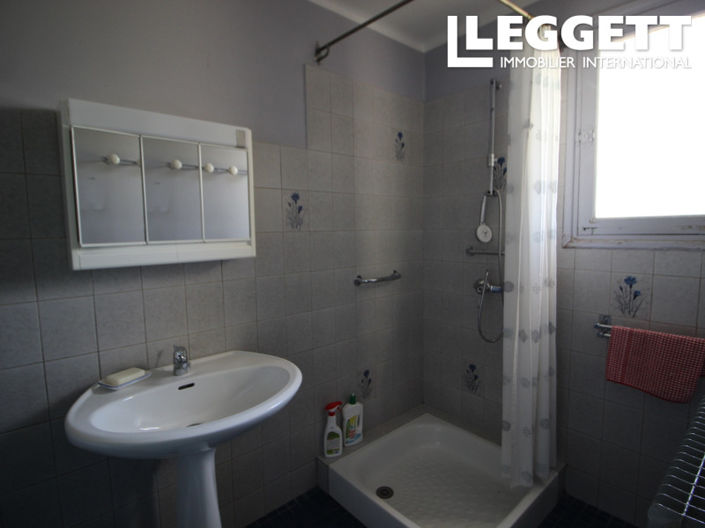 Image No.9-3 Bed House for sale