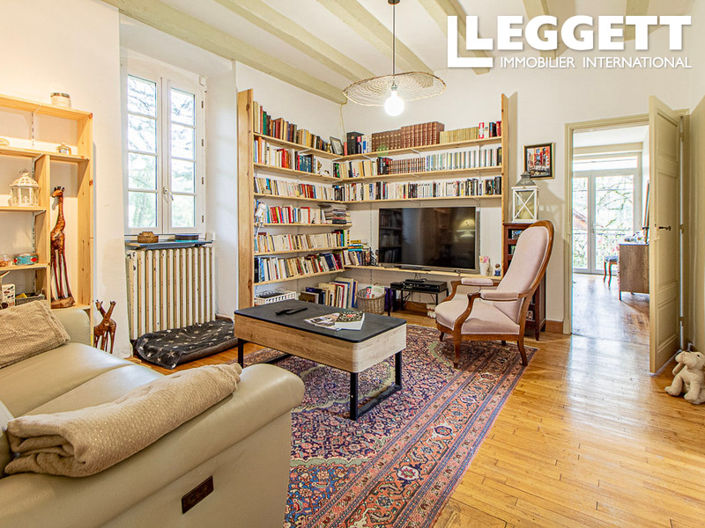 Image No.9-10 Bed House for sale