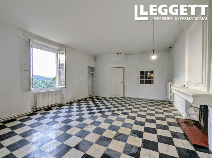 Image No.6-4 Bed House for sale