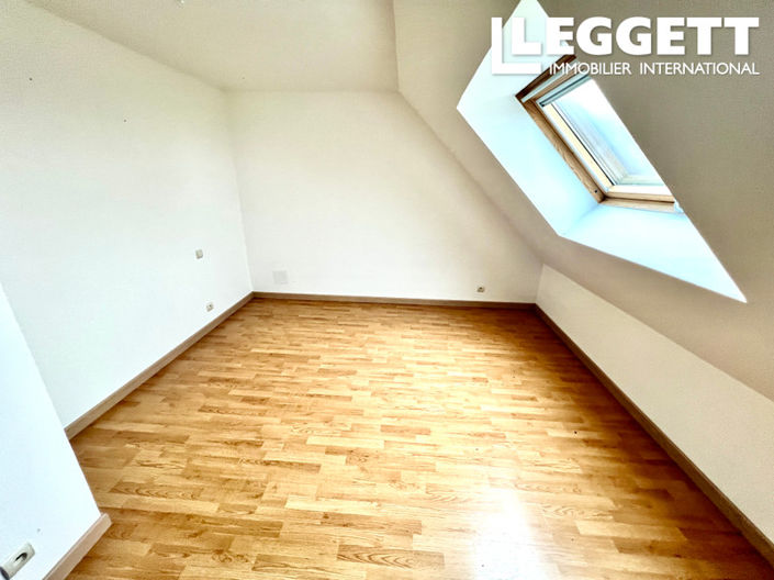 Image No.6-3 Bed House for sale