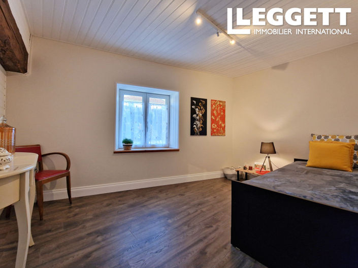 Image No.9-3 Bed House for sale