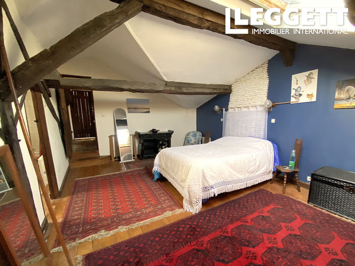 Image No.6-3 Bed House for sale