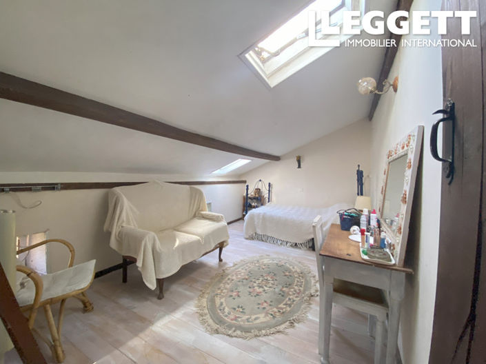 Image No.8-3 Bed House for sale