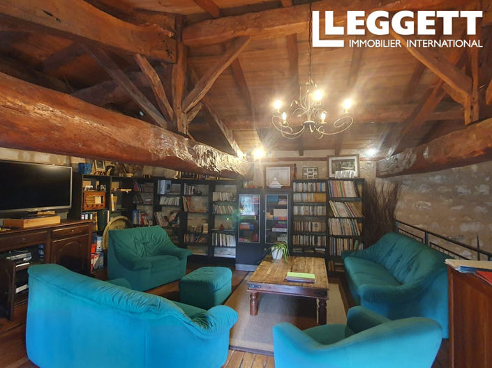 Image No.10-6 Bed House for sale