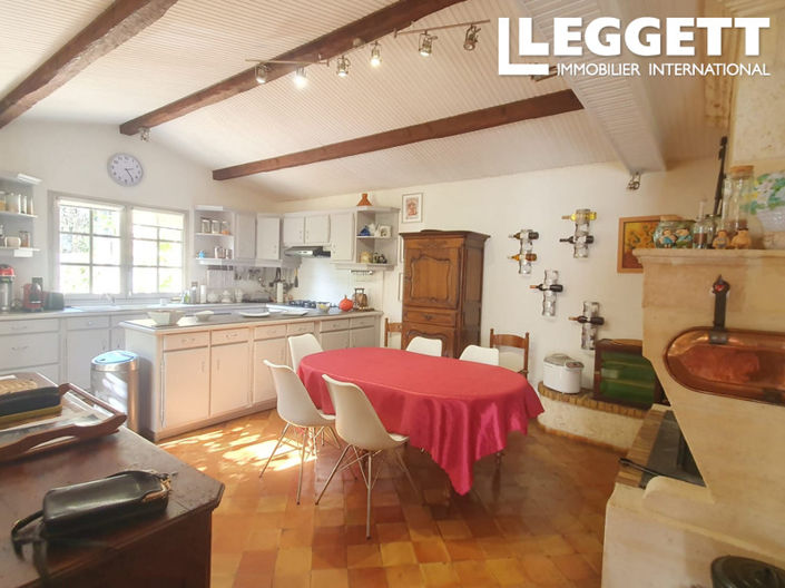 Image No.6-6 Bed House for sale