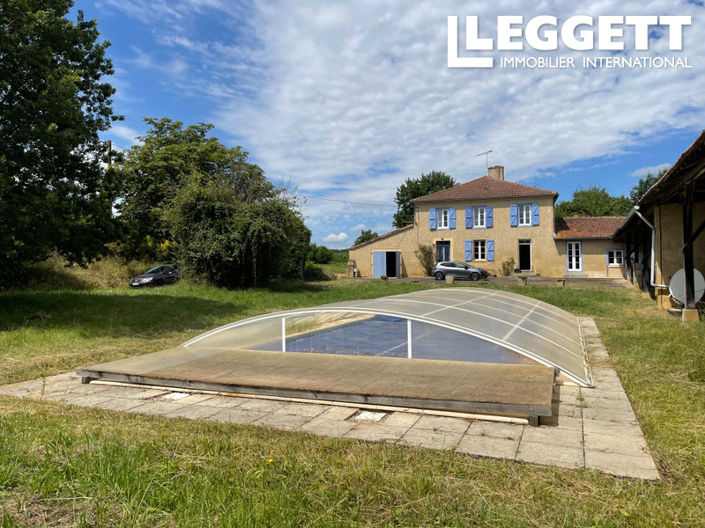 Image No.2-4 Bed House for sale