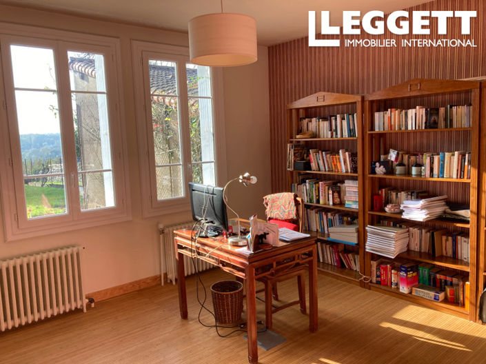 Image No.5-6 Bed House for sale