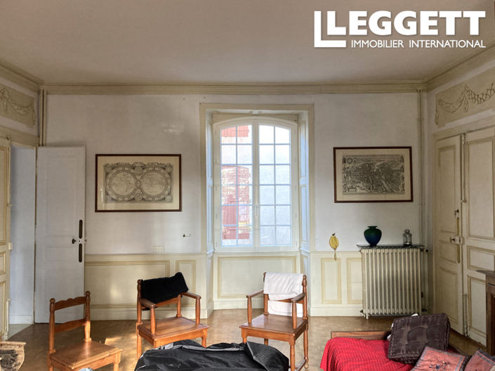 Image No.6-6 Bed House for sale