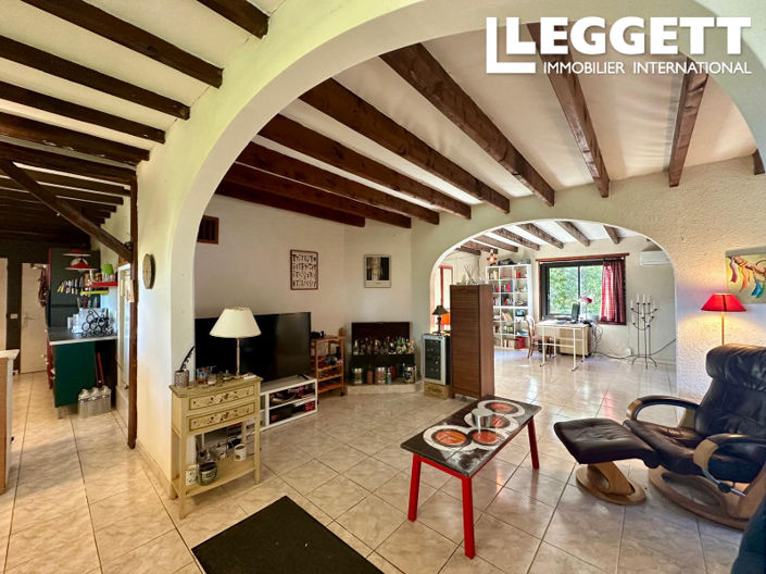 Image No.8-4 Bed House for sale