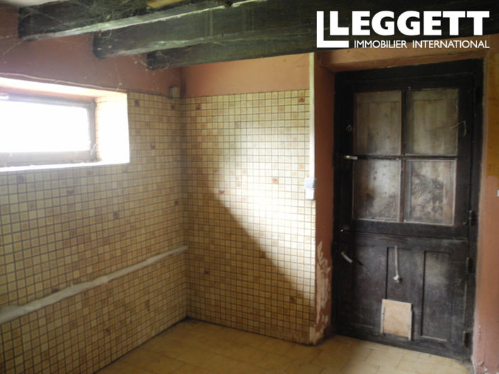 Image No.6-2 Bed House for sale