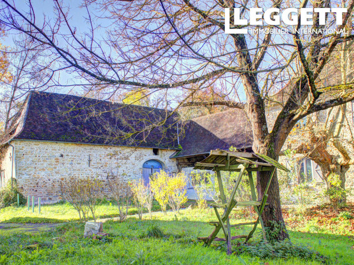 Image No.8-12 Bed House for sale