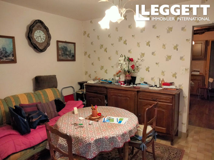 Image No.8-3 Bed House for sale