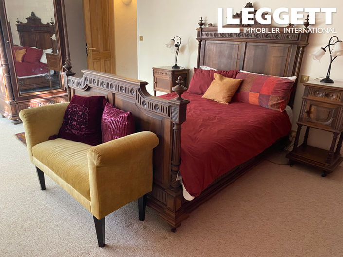 Image No.6-3 Bed House for sale