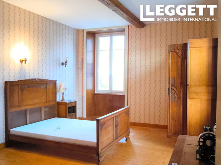 Image No.5-5 Bed House for sale