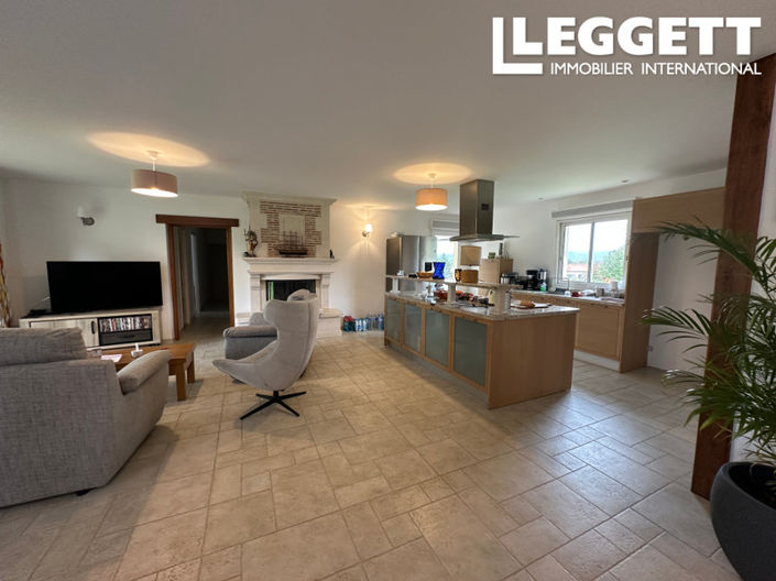 Image No.5-4 Bed House for sale