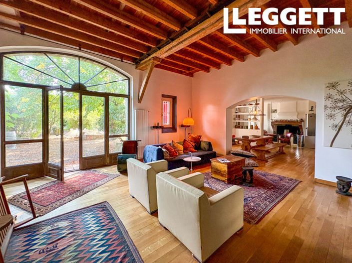 Image No.2-4 Bed House for sale