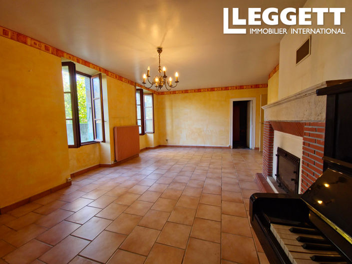 Image No.5-6 Bed House for sale