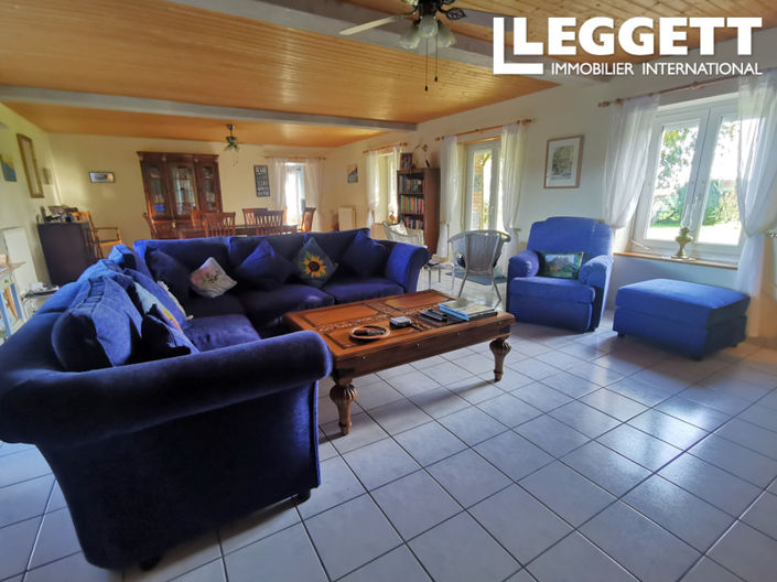 Image No.8-4 Bed House for sale