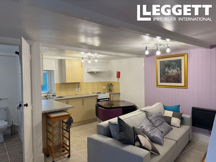 Image No.8-5 Bed House for sale