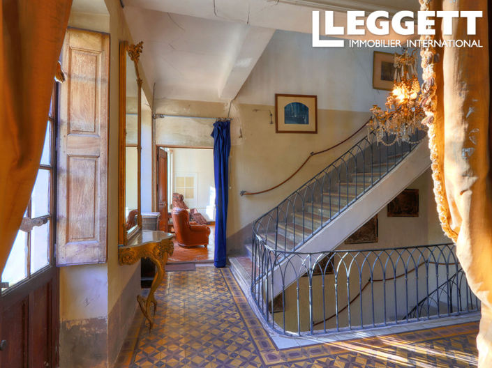 Image No.8-16 Bed Chateaux for sale