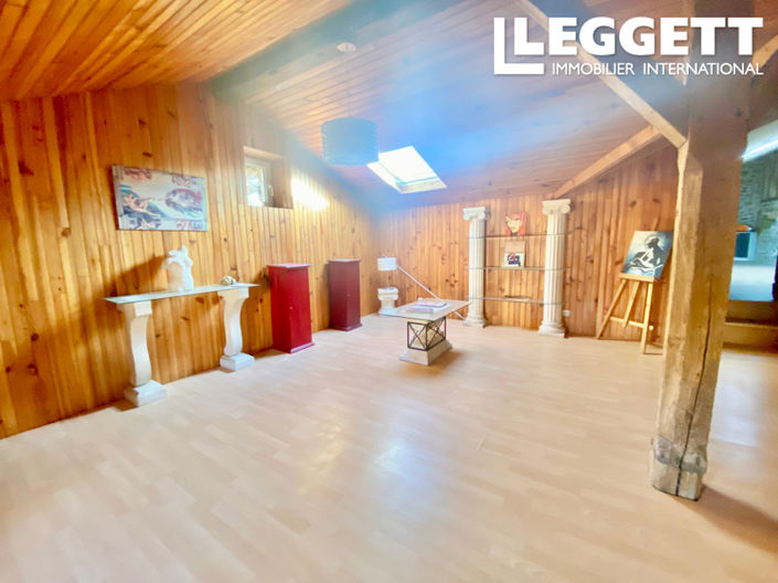 Image No.9-3 Bed House for sale