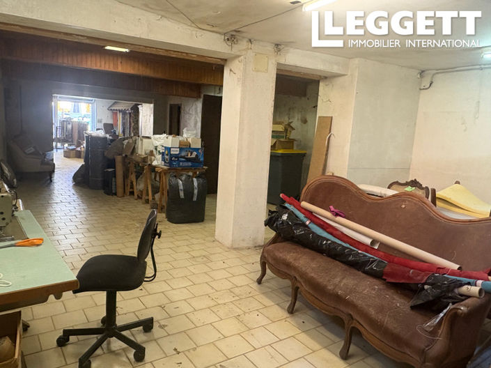 Image No.4-2 Bed Commercial for sale