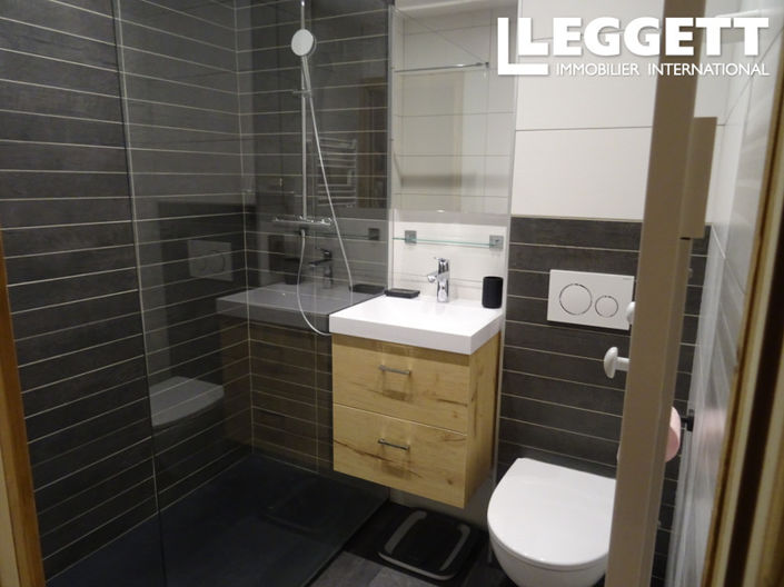 Image No.8-3 Bed Apartment for sale