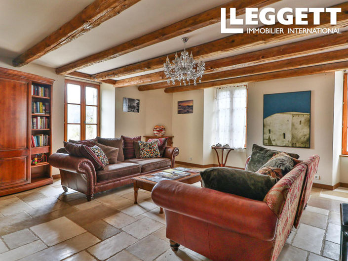 Image No.6-6 Bed House for sale