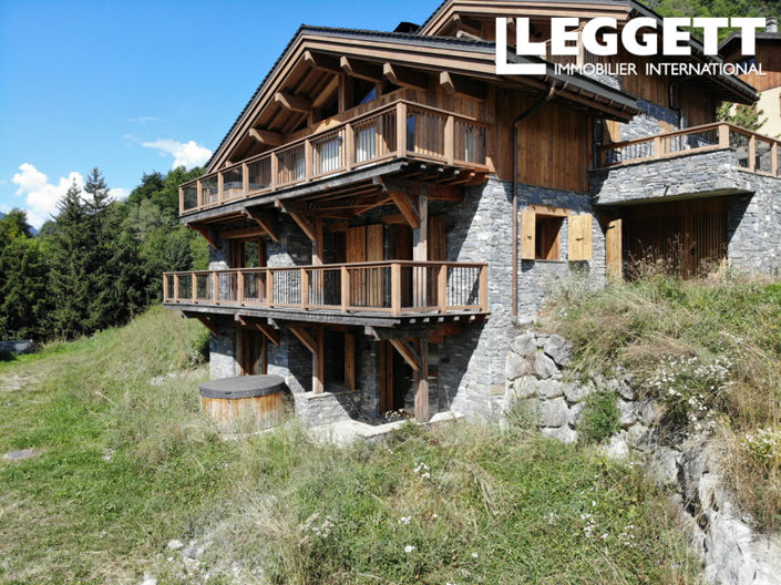 Image No.9-4 Bed House for sale