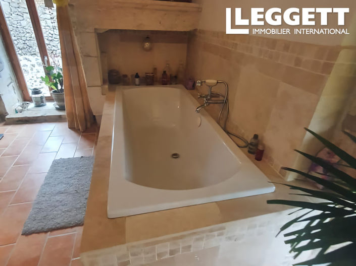 Image No.9-4 Bed House for sale