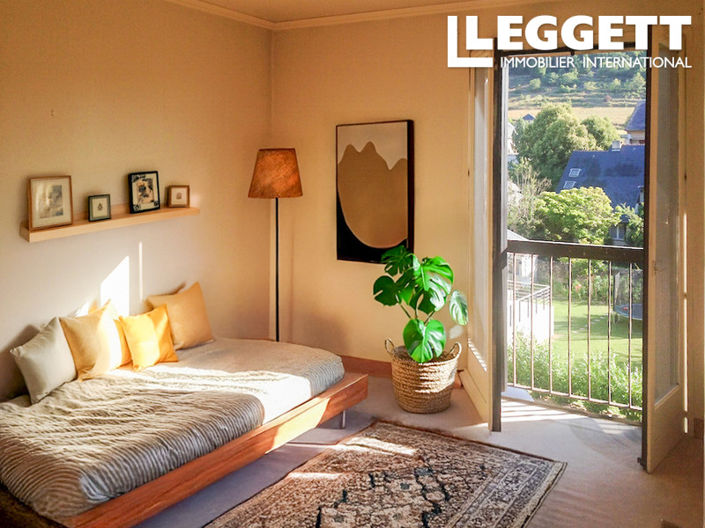 Image No.1-3 Bed Apartment for sale