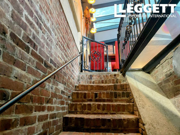 ahr0chm6ly9jzg4uagvzdglhlmltbw8vaw1hz2uvvevom