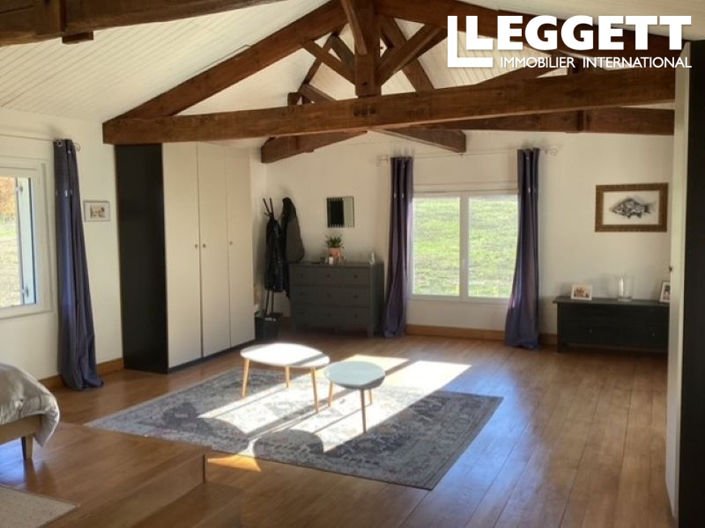 Image No.6-5 Bed House for sale